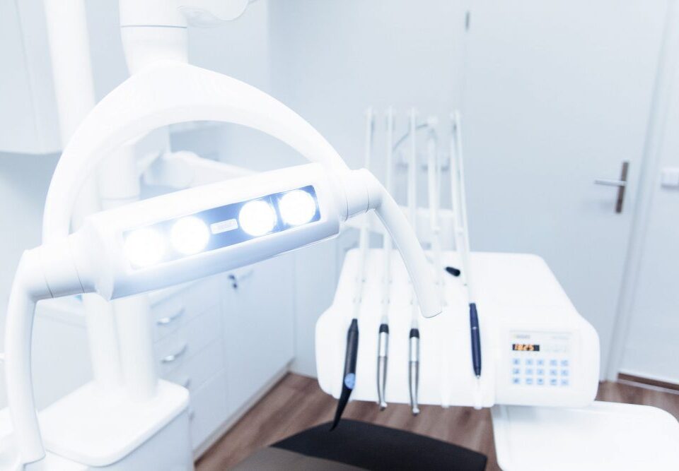 do endodontists pull teeth