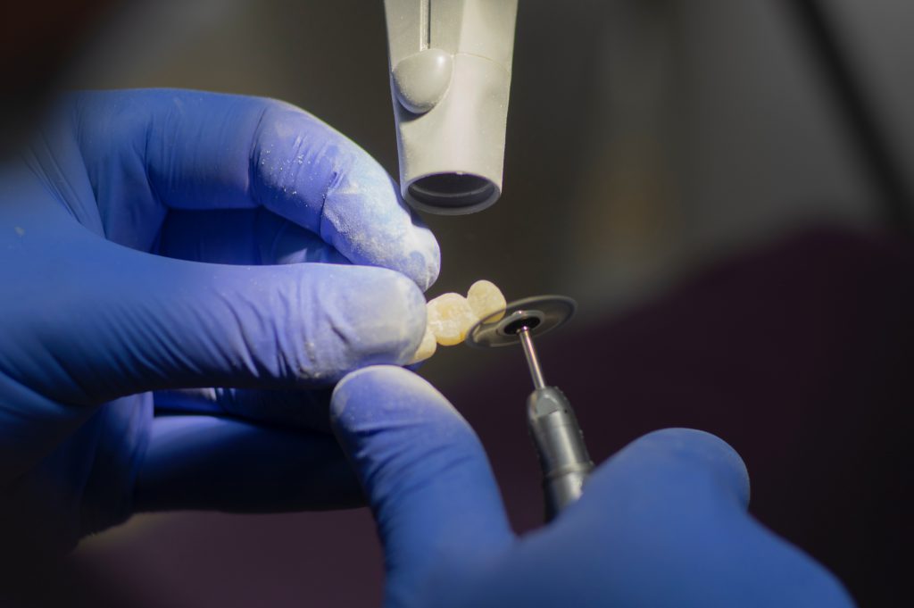 what is an endodontist