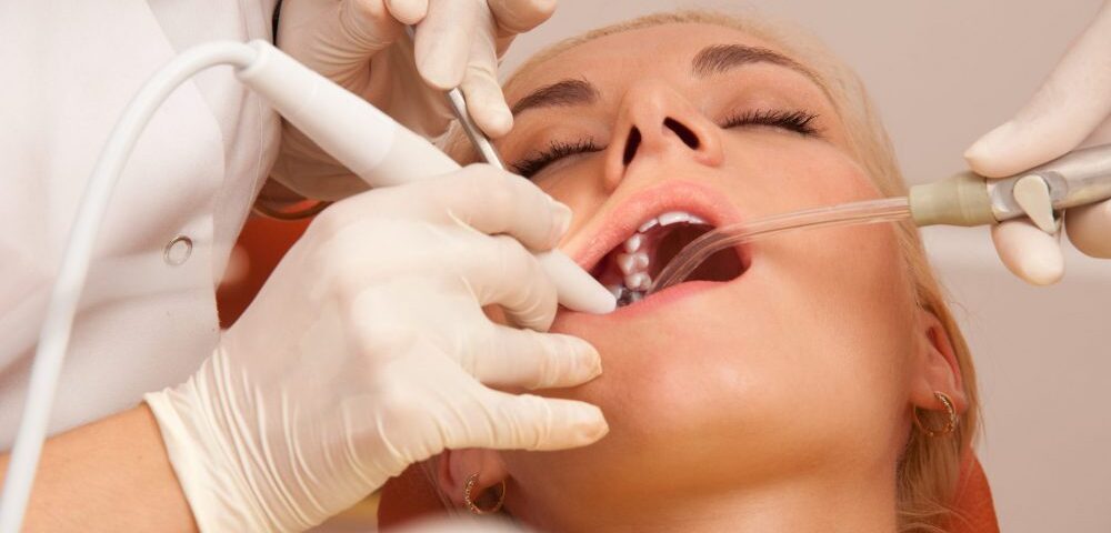 does a cracked tooth need to be pulled