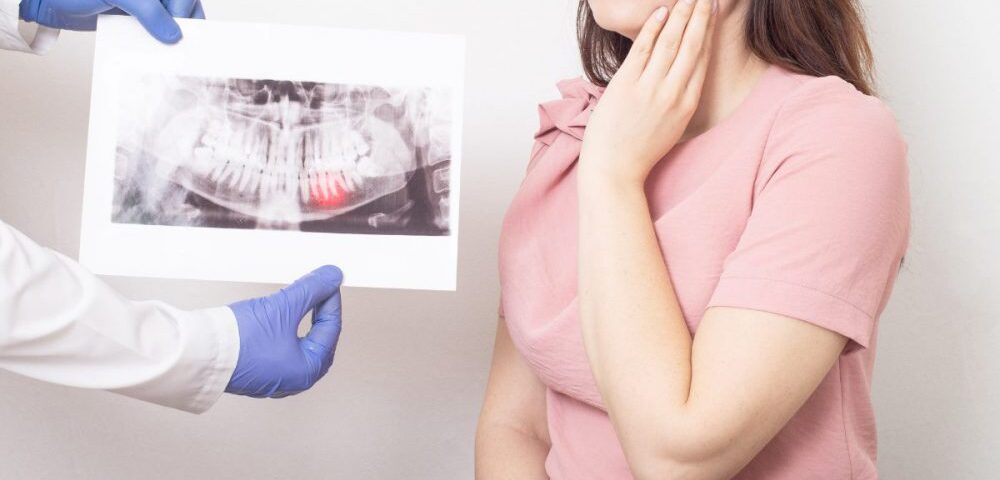 can a tooth infection be cured with antibiotics